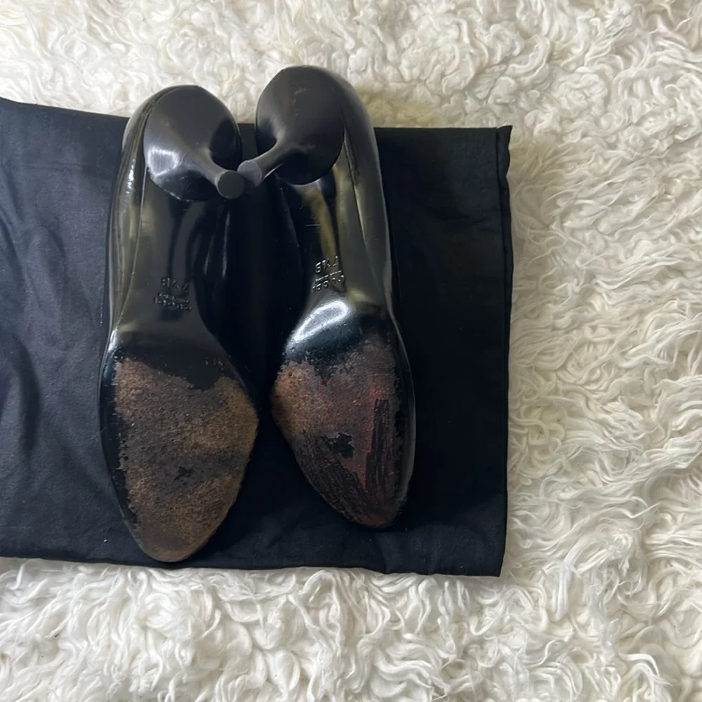 Gucci Black patent leather pumps size 7.5 - Picture 6 of 11